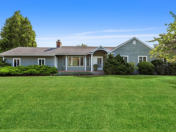 2nd image of 6 Beach Ln