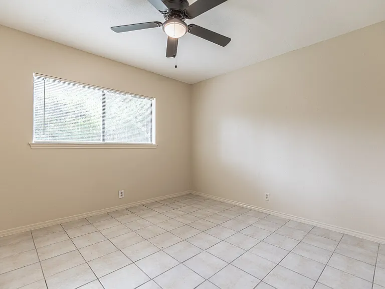 7750 Crooked Road St — Photo 24
