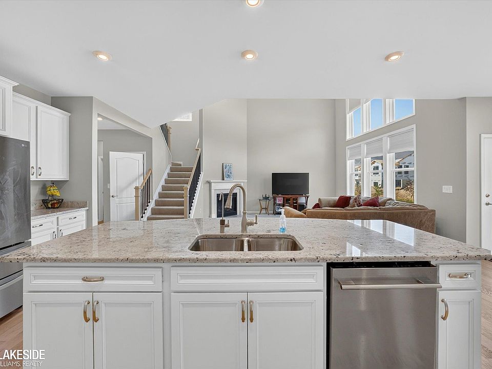 55777 Beacon Shore Dr, photo 17