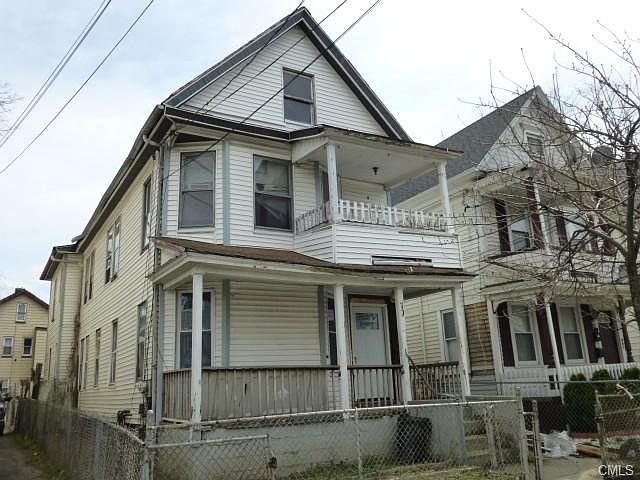 2nd image of 70 Clinton Ave