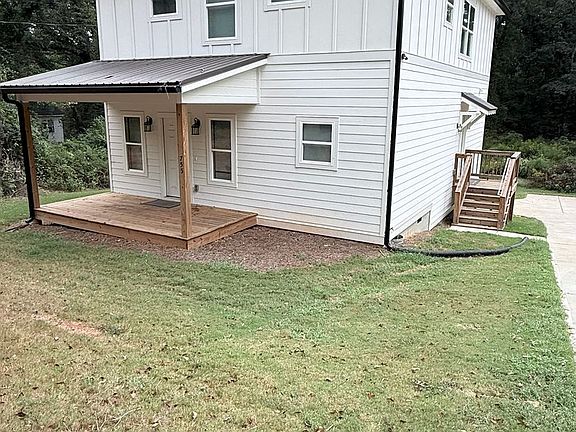 2nd image of 755 Whitehall Rd