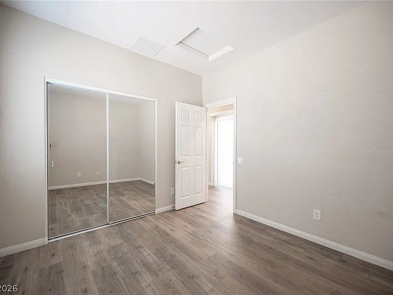 10474 Howling Coyote Ave — Photo 43