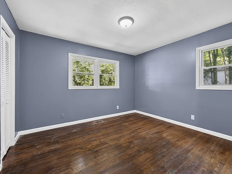 4009 Lindwood Dr — Photo 18