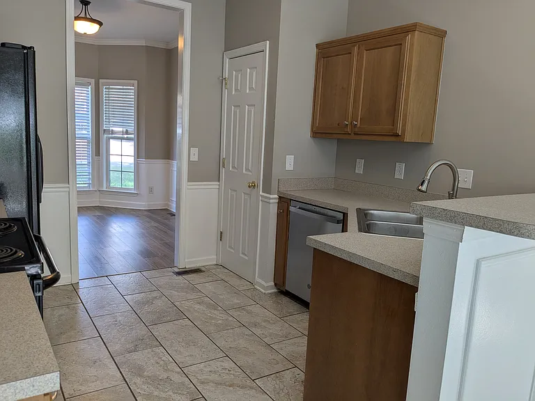 4007 Farmville Ct — Photo 5