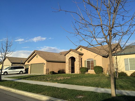 3rd image of 2726 N Sallee Ct
