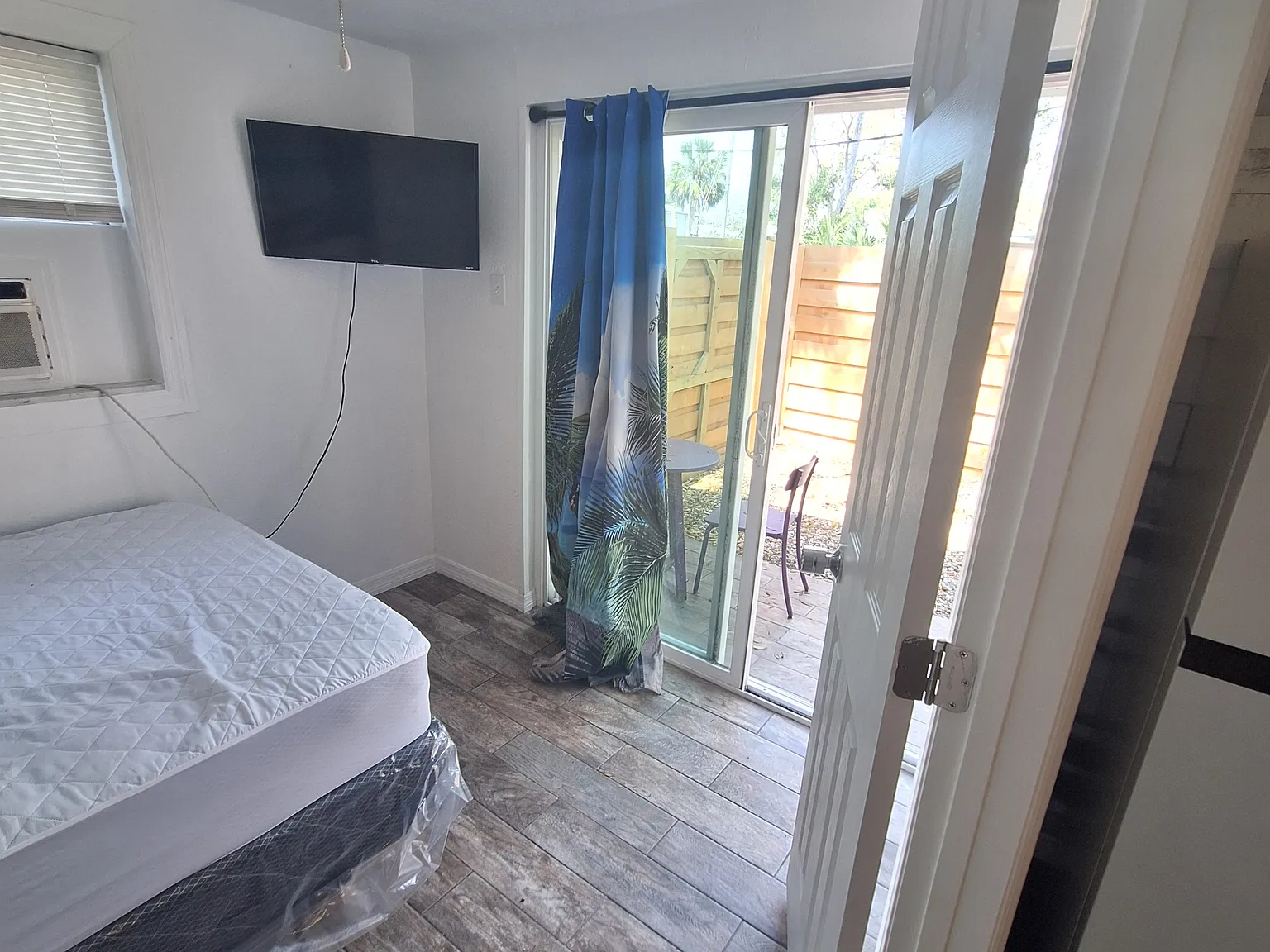 3 bed, 2268 sqft, $675 — Photo 4
