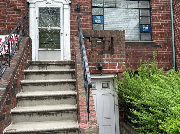 2606 East 11th Street image 1 of 42