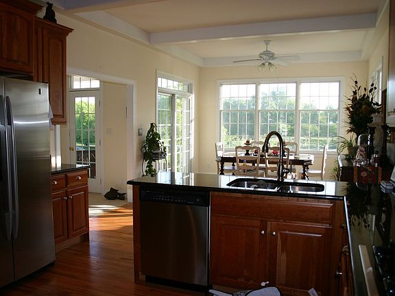 Kitchen/breakfast area