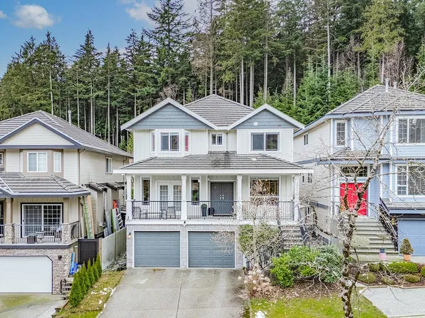 3376 Plateau Blvd, Coquitlam, BC V3E 3R3
