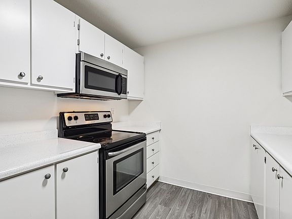 3rd image of 5502 NE Hidden Creek Dr #203