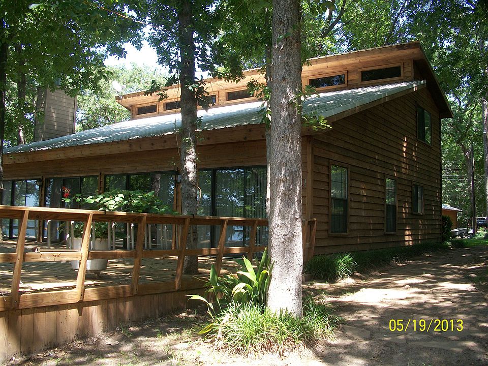 1st image of 226 Dogwood Ln W