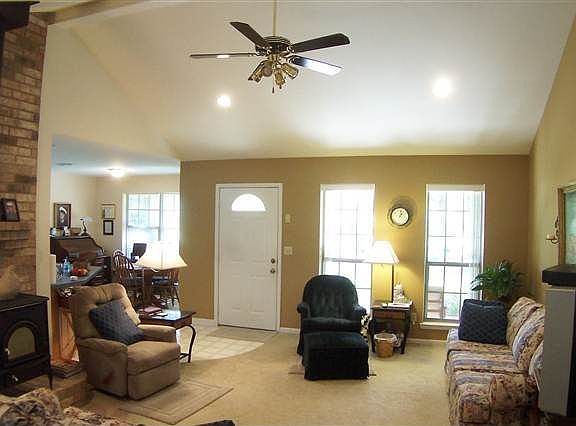 2nd image of 14362 Highmeadow Dr
