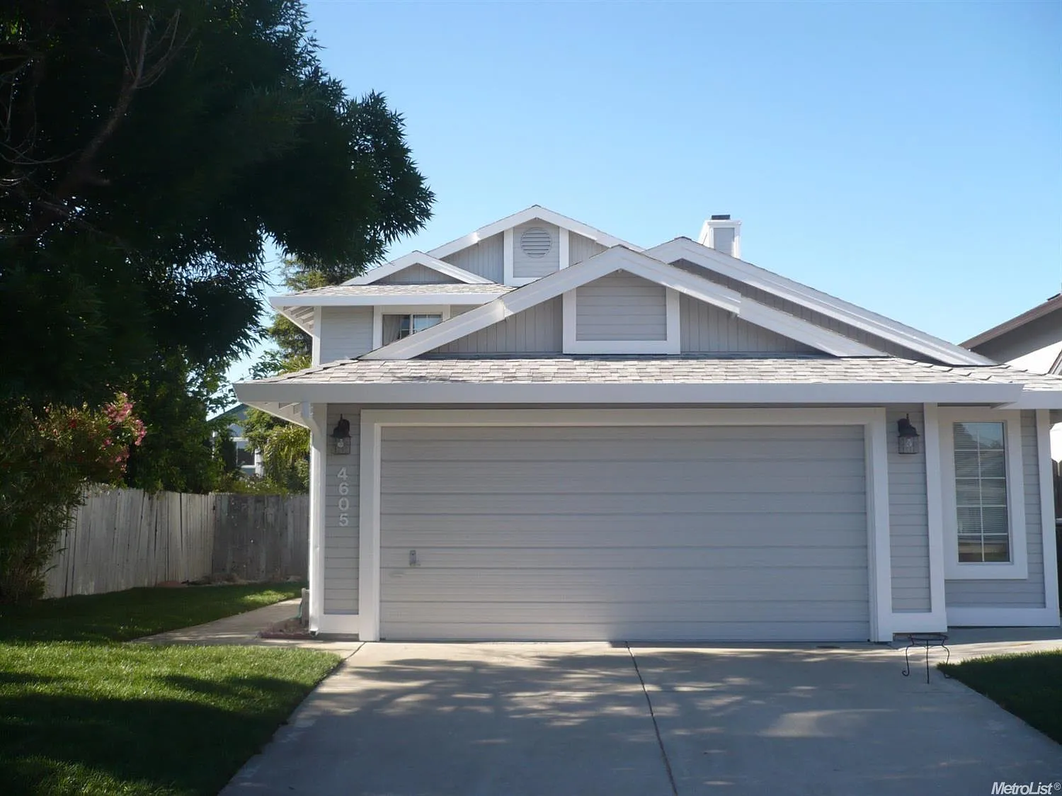 4605 Shade Tree Way photo 1