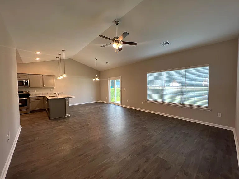 286 Maidens Choice Rd — Photo 8