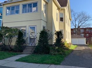 44 Rowe Ave FLOOR 3, Hartford, CT 06106