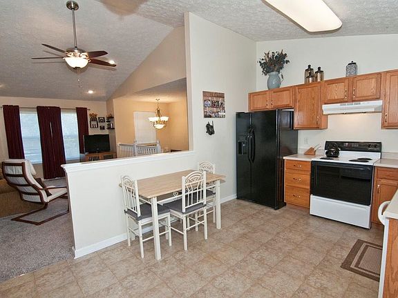 5th image of 7356 Shady Knoll Cir