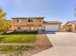 228 W Harmony Dr, Pueblo West, CO 81007