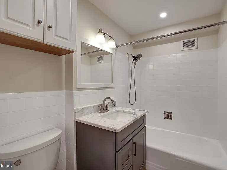 2711 Ordway St NW #302 — Photo 7