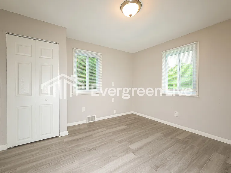3788 Meadowbrook Rd — Photo 12