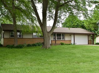 821 Sunny Acres Dr, Princeton, IL 61356