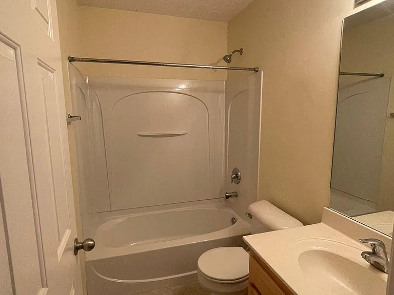 1444 W Running Brook Rd — Photo 21