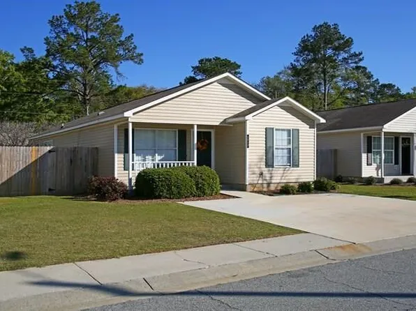 West Towne Cottages, 1553 Weaver Dr, Valdosta, GA 31601