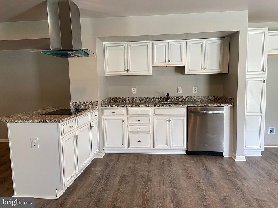 1st image of 12173 Emory Falls Ct