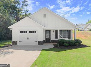 1672 Meadowlark Ln, Gainesville, GA 30501