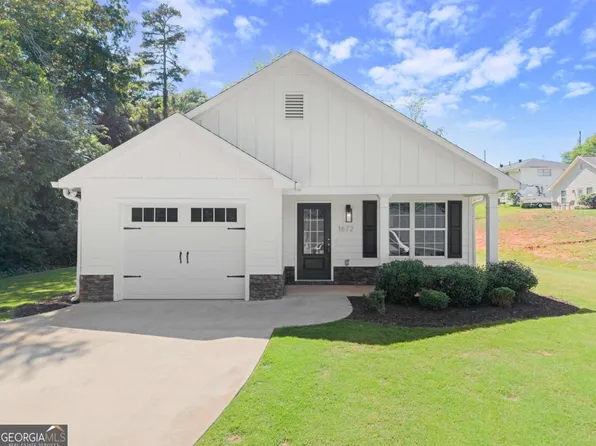 1672 Meadowlark Ln, Gainesville, GA 30501