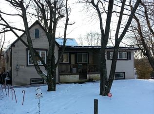408 Black Matt Rd, Douglassville, PA 19518