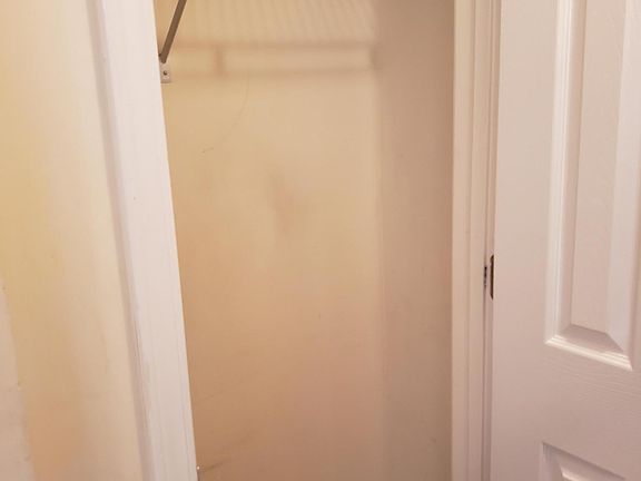 3rd image of 1521 Autumn Dr