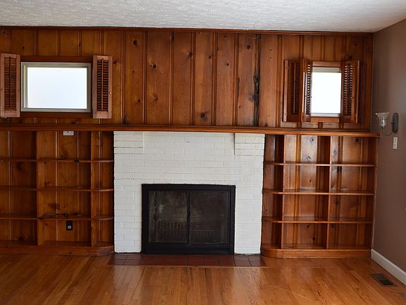 5th image of 6928 Mackin Ln