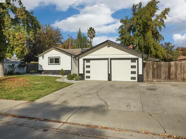 105 W Benjamin Holt Dr, Stockton, CA 95207