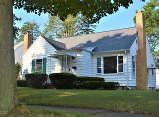 2400 Devonshire Ave, Lansing, MI 48910