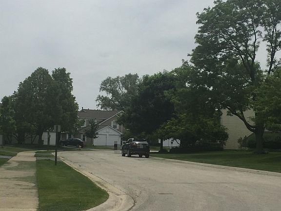 5th image of 0N696 Bedford Ln