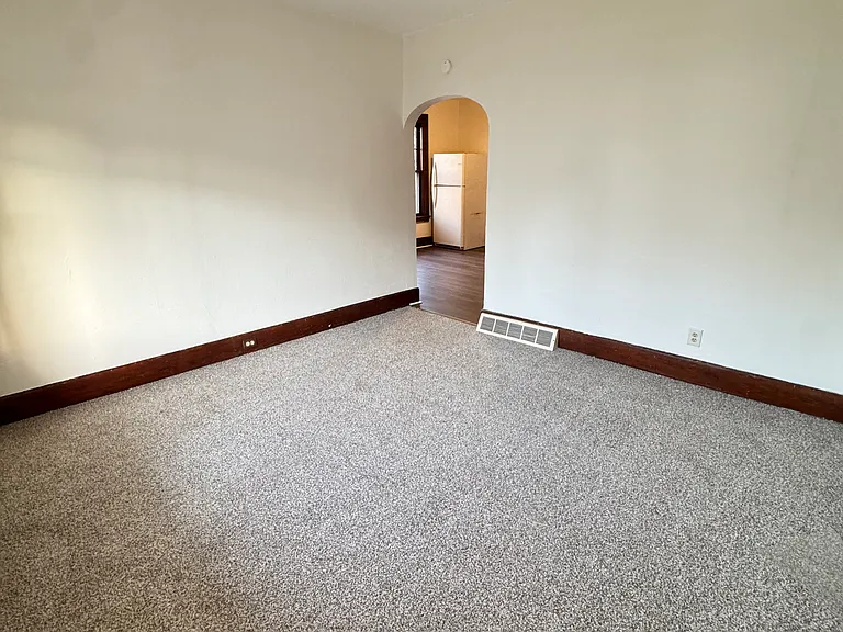 307 Apple St #1 — Photo 11