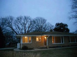 1312 Lanewood Ct, Rockford, IL 61108