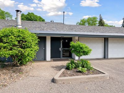 8262 Fremont Ave S APT D, Bloomington, MN, 55420