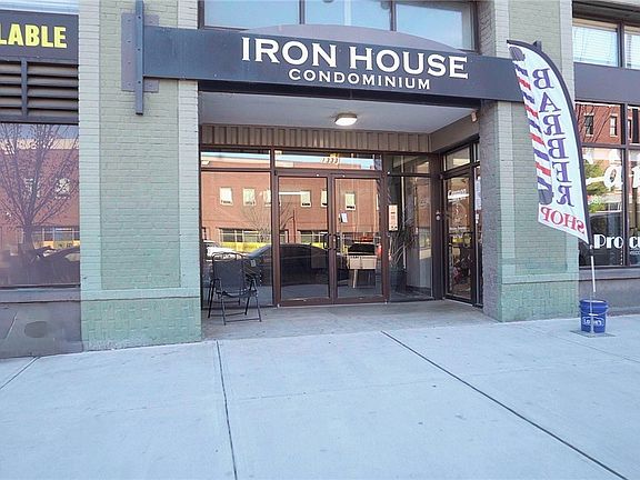 3rd image of 1333 W Broad St #U205