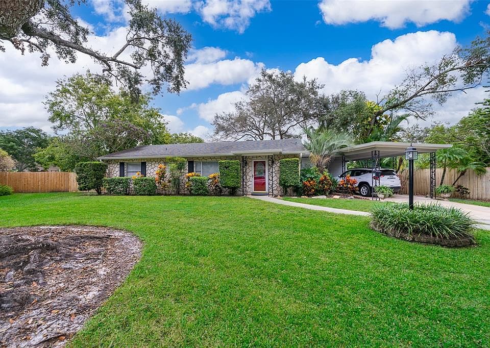 1st image of 3607 N Westmoreland Dr