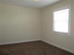 5th image of 742 Southwind Dr