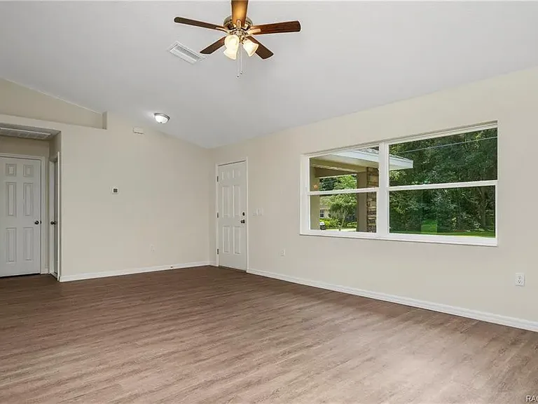 6022 E Tremont St — Photo 12