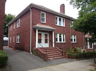 84 Lawton St #1, Brookline, MA 02446