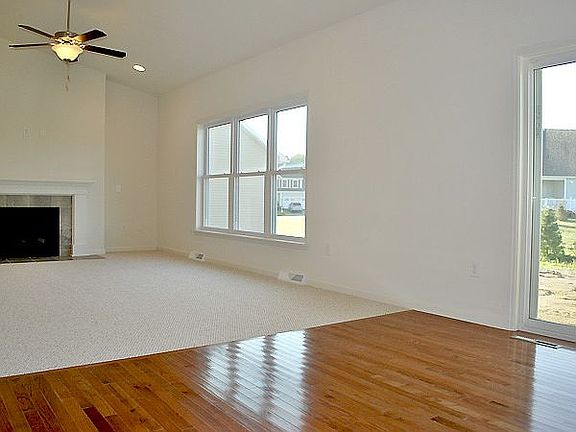2nd image of 6 Chatsworth Way