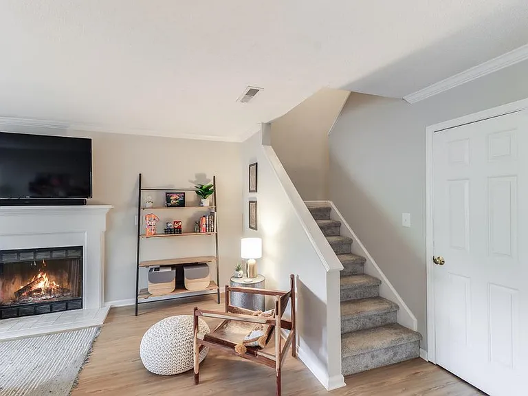 1050 Planters Pl — Photo 20
