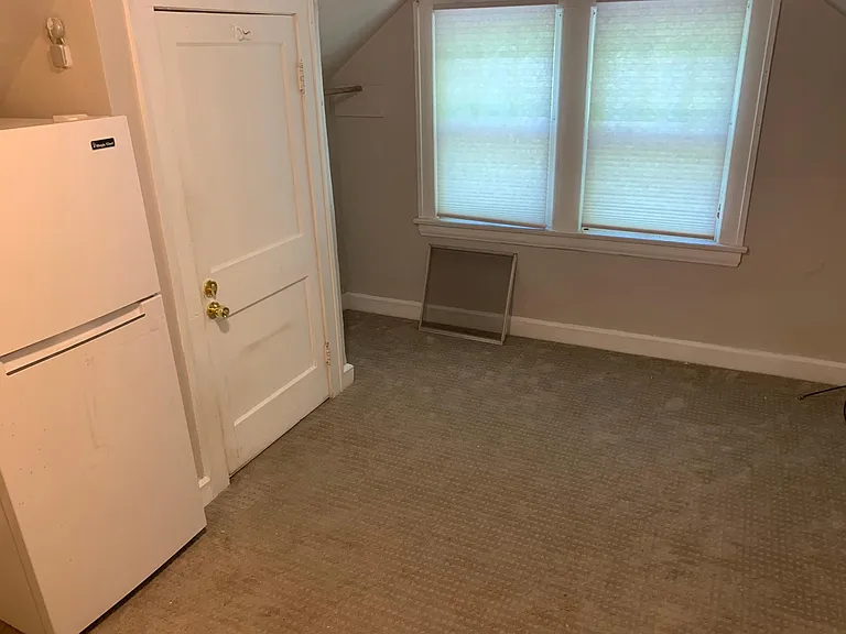 3327 Clarendon Rd #3 — Photo 11