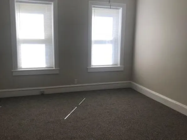 8 Brayton Ct #8A, Cumberland, RI 02864