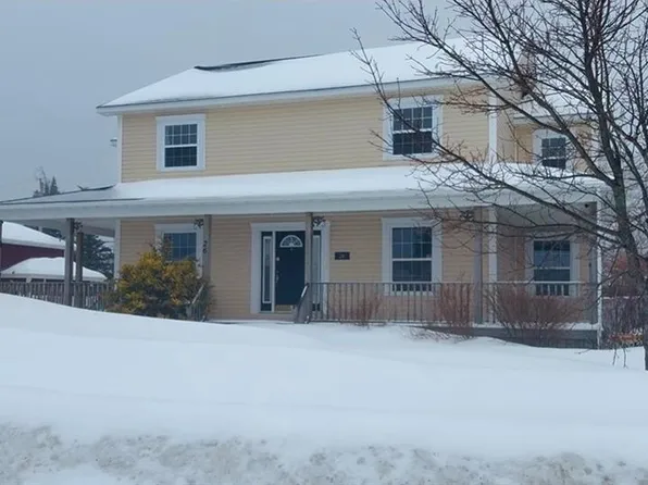 26 Thomas Street, Grand Falls-Windsor, NL A2A2V6