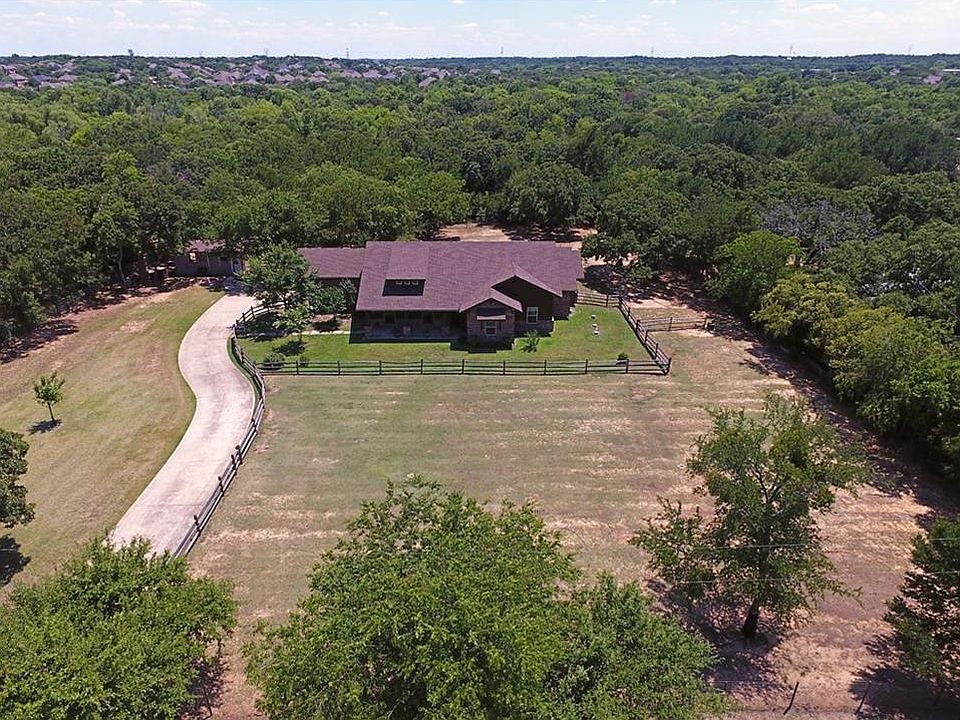 1st image of 13 Black Jack Ln