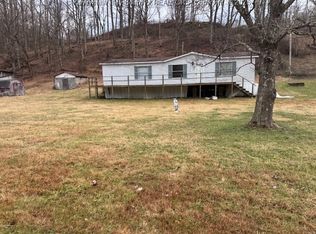 161 Cow Ln, Arnoldsburg, WV 25234